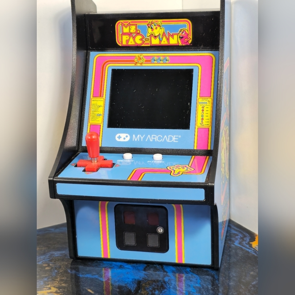 My Arcade Micro Player Mini Arcade Machine: Ms. Pac-Man Video Game. - Picture 6 of 9